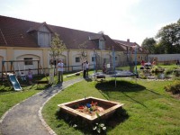 /album/fotogalerie-farma-blanik-zabavni-park-pro-deti/farma-blanik-skakaci-trampolina-jpg/
